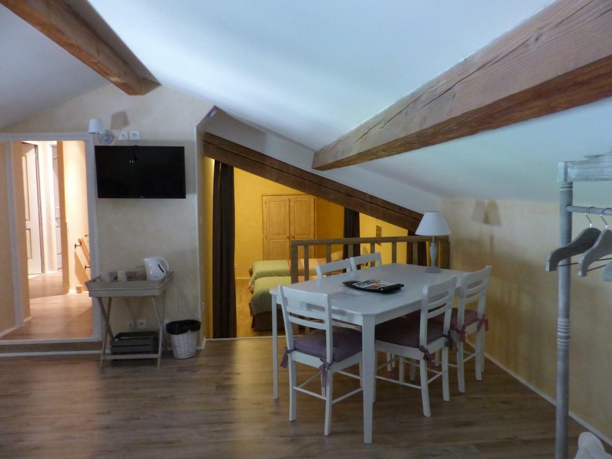 Chambre D'Hotes - Le Safran Du Val D'Or Anneyron Exterior photo